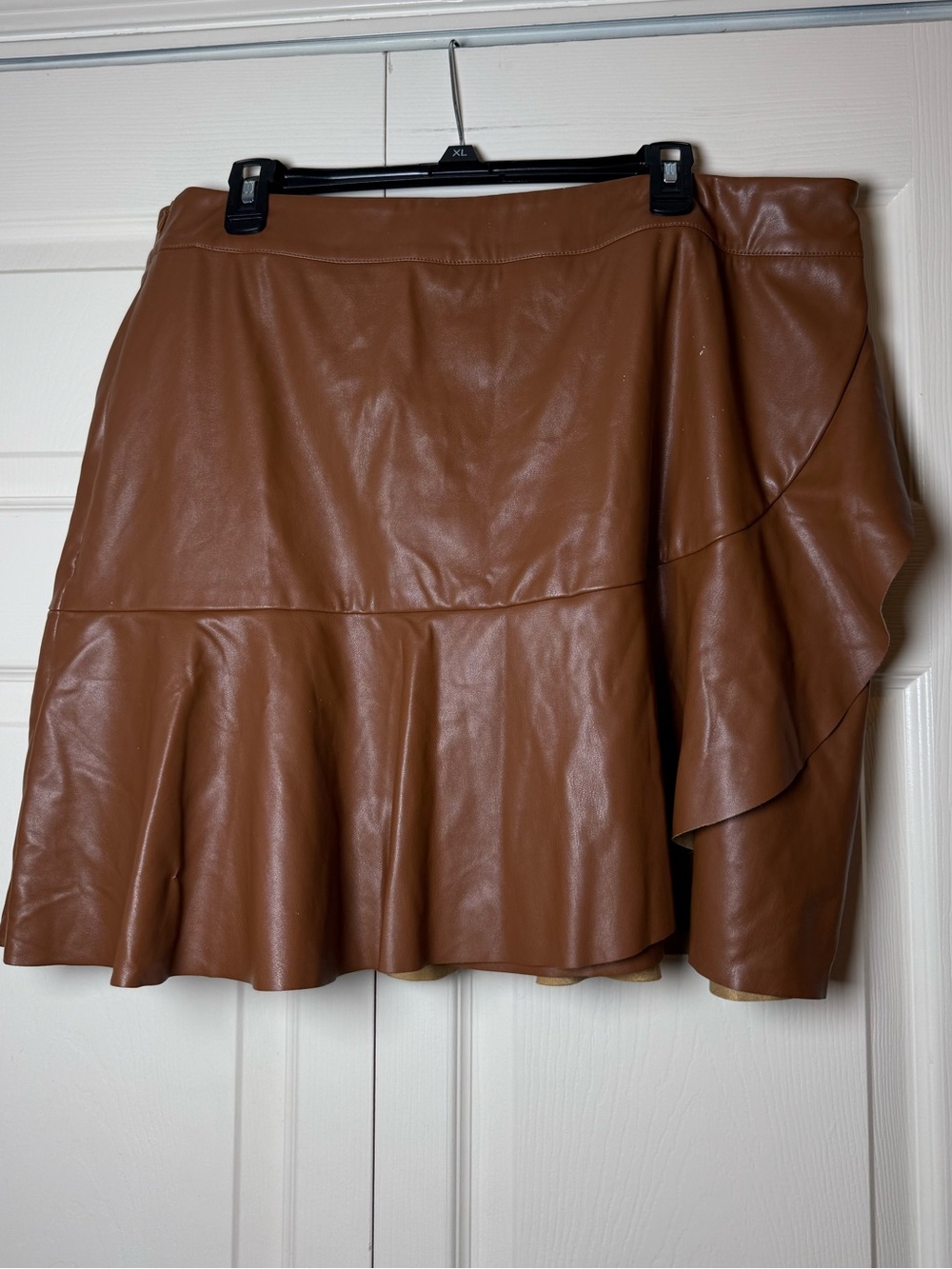 Heyson brown faux leather ruffled mini skirt